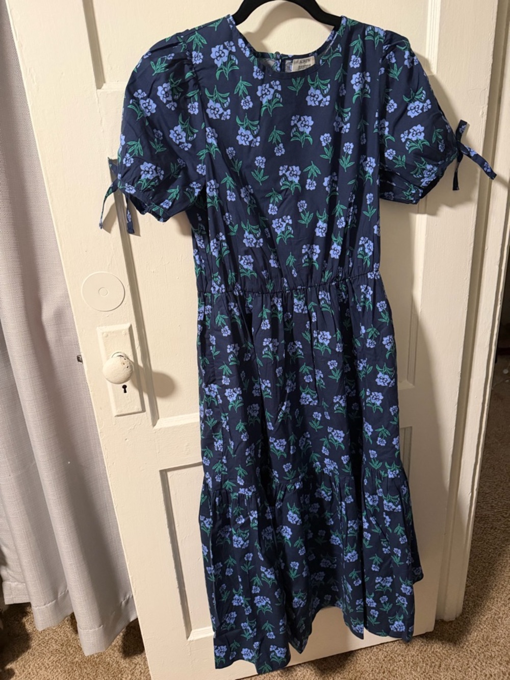 NWT J. Crew Navy Floral Cotton Tiered Midi Dress with Tie Sleeves Sz 8 Wedding - Picture 4 of 11